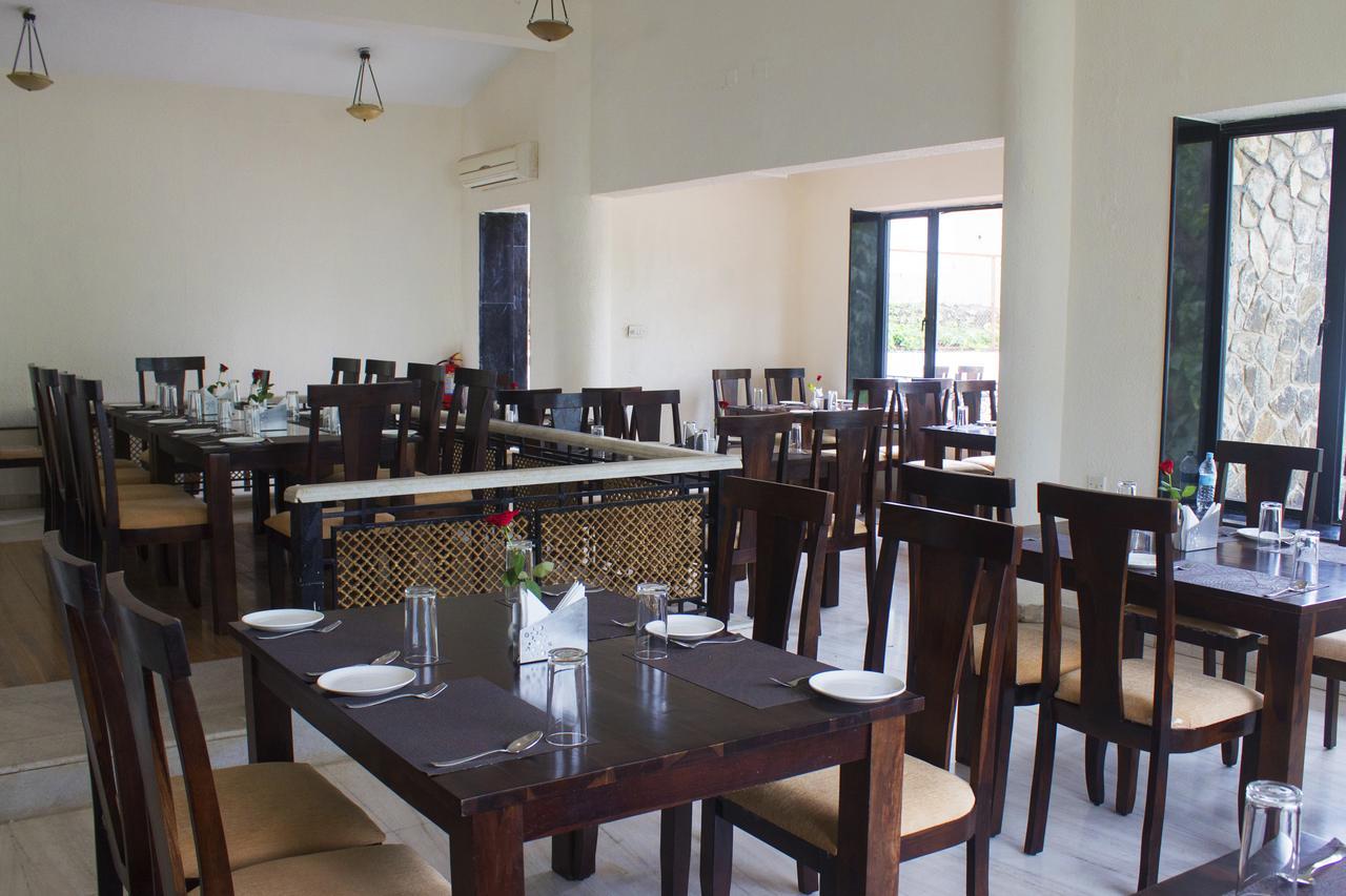 Velvet County Resort & Spa Lonavala Kültér fotó